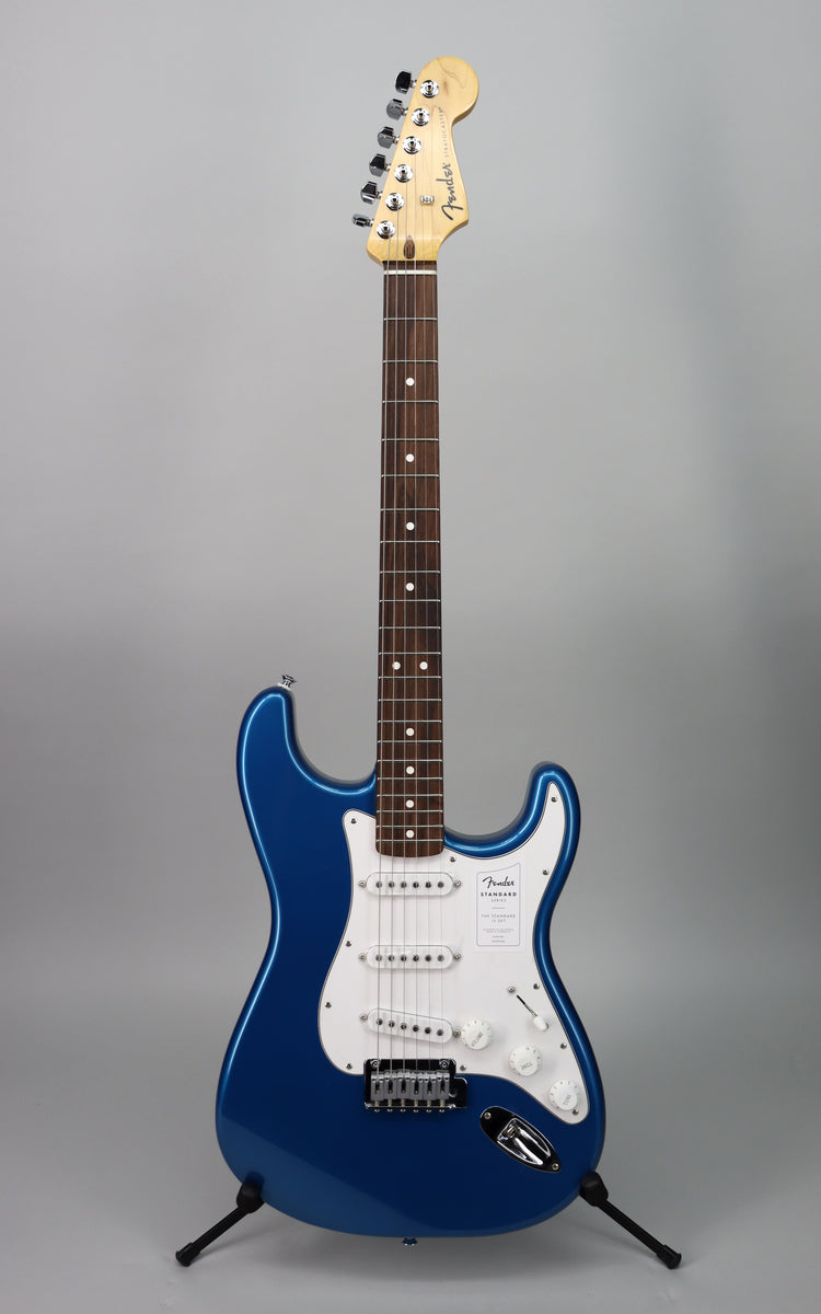 Fender Stratocaster メタリックブルー Fender Standard Stratocaster Aqua Marine Metallic – Detroit Guitar