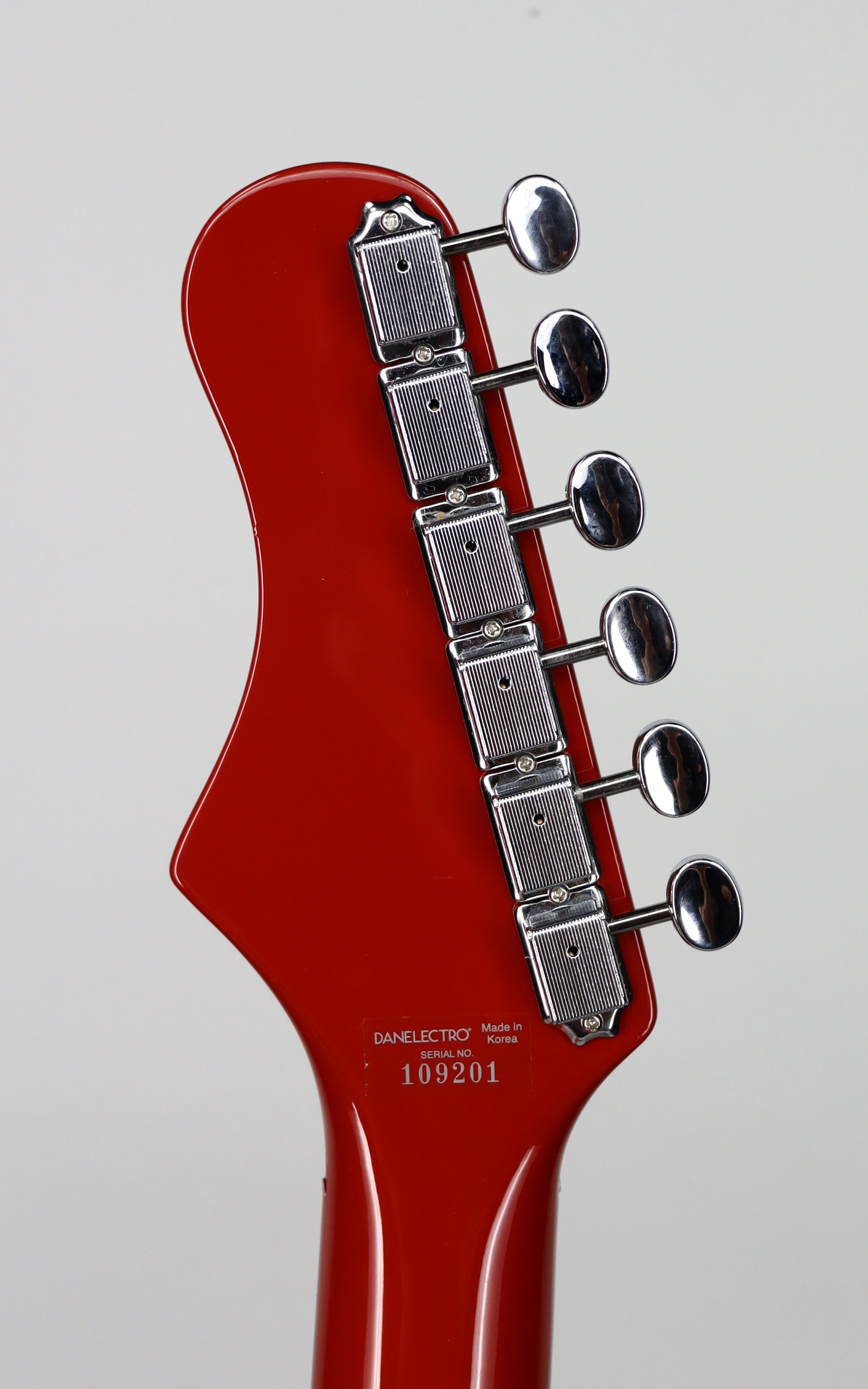 Danelectro '67 Dano Red – Detroit Guitar