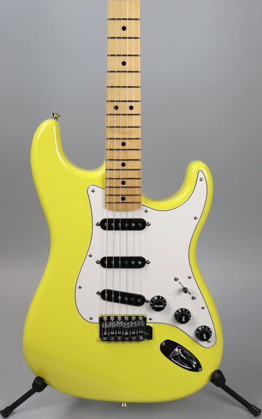 Fender MIJ LTD International Color Stratocaster Monaco Yellow 