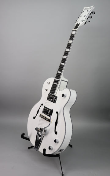 billy duffy gear Gretsch G7593T Billy Duffy Signature Falcon with Bigsby White – Detroit Guitar