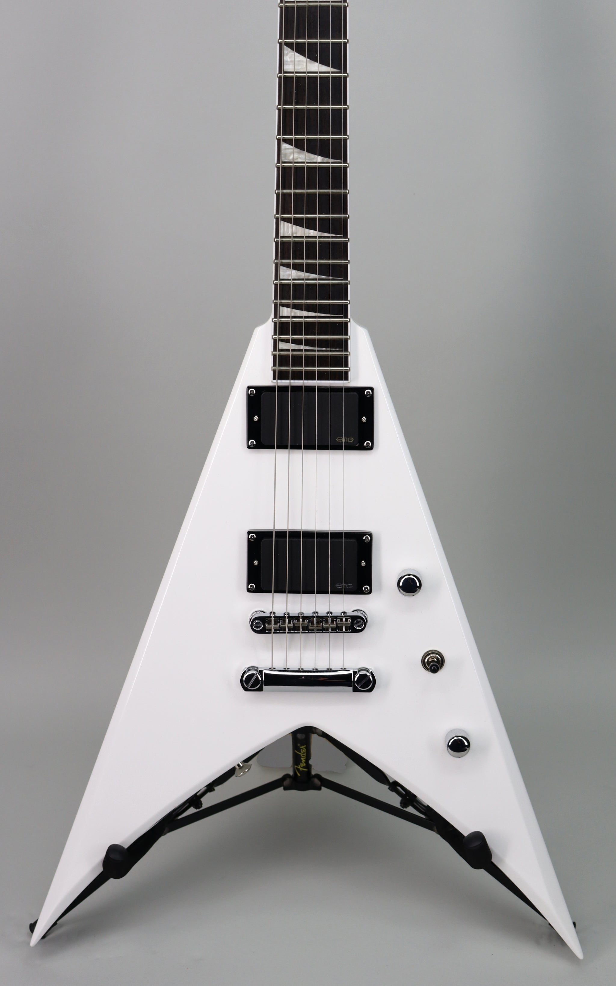 Jackson Pro Series King V™ KVTMG Snow White – Detroit Guitar