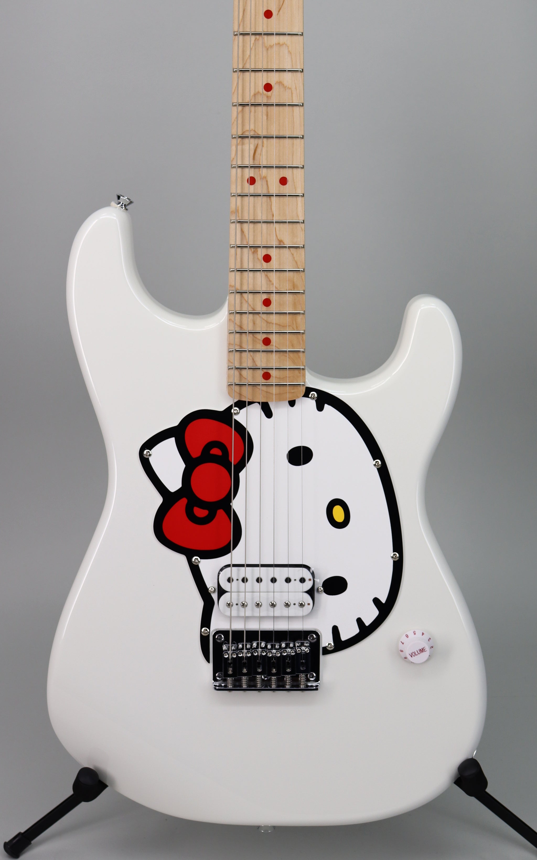 Squier Limited Edition Hello Kitty Stratocaster White – Detroit Guitar