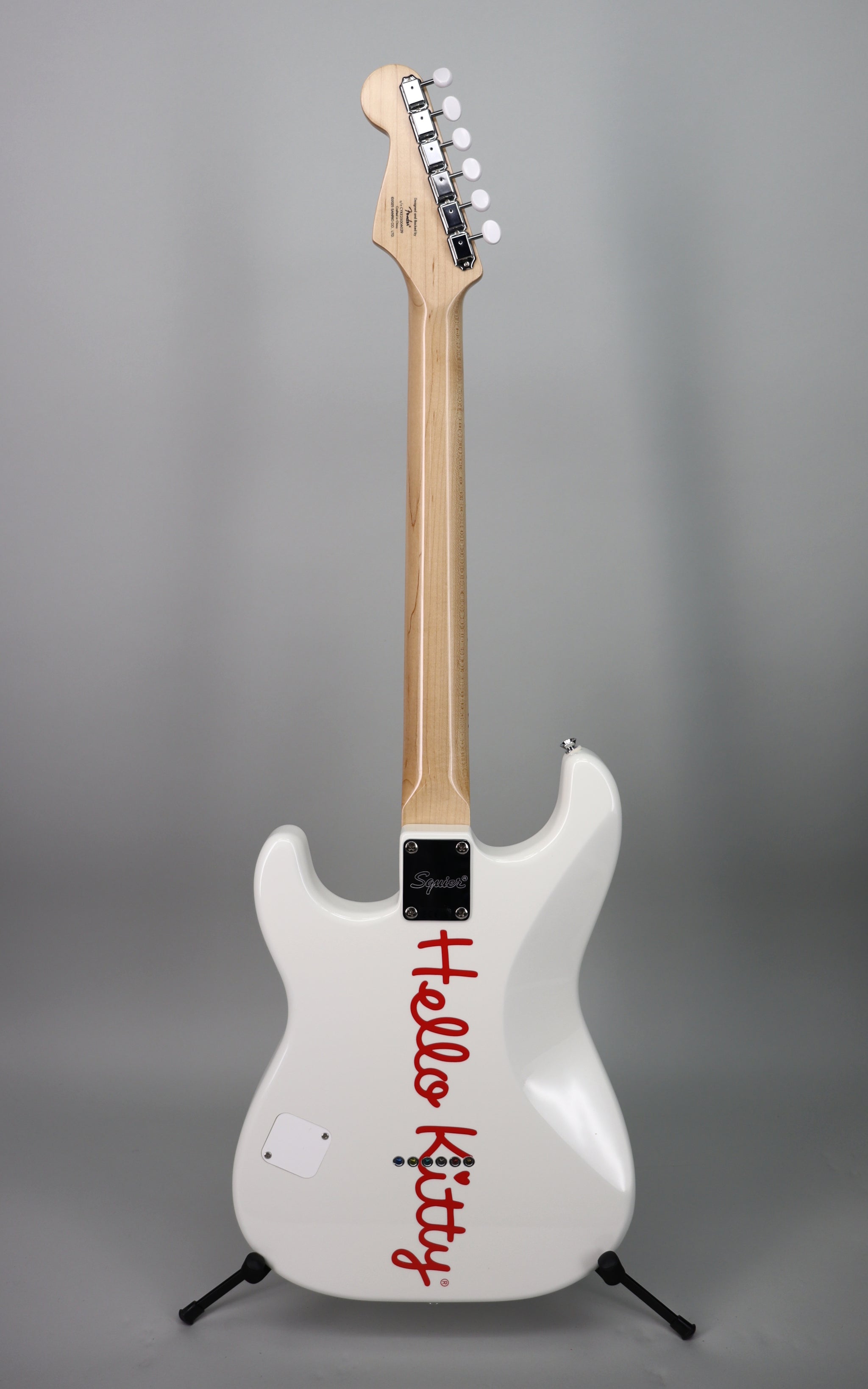 ギター Hello Kitty Stratocaster Limited White Squier Limited Edition Hello Kitty Stratocaster White – Detroit Guitar