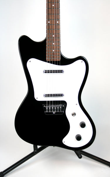 Danelectro '67 Dano Black – Detroit Guitar