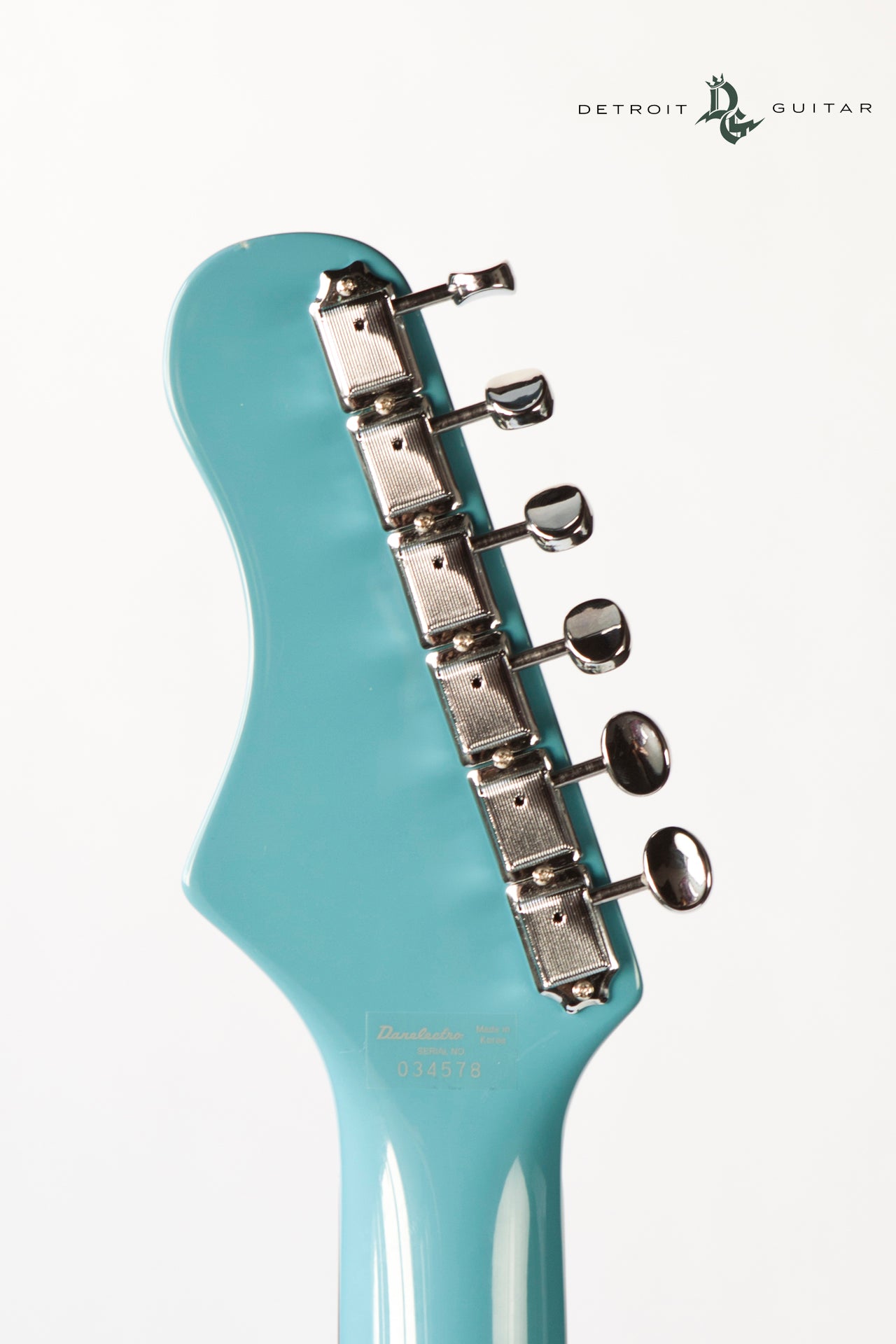 Danelectro '67 Dano Aqua – Detroit Guitar