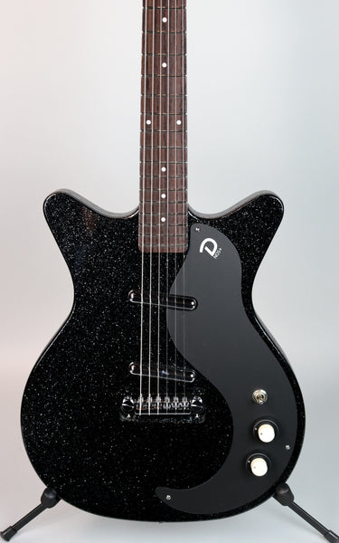 DanoBlakcout59BlkMtlflake01_gr